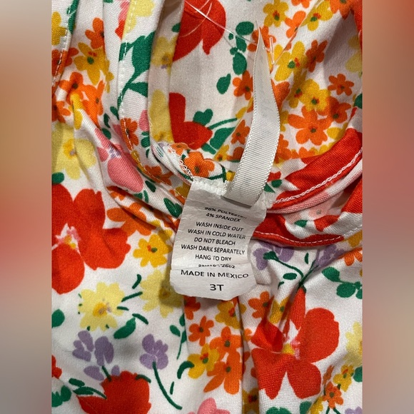 *SUMMER BUNDLE* TODDLER GIRL SIZE 3T*
*GREAT CONDITION* - Picture 10 of 15